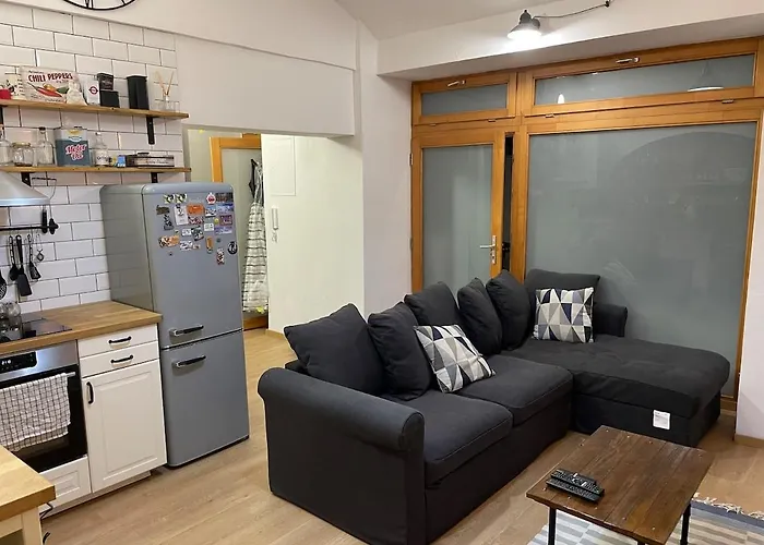 Varady's 1 Bedroom In Historic Center *