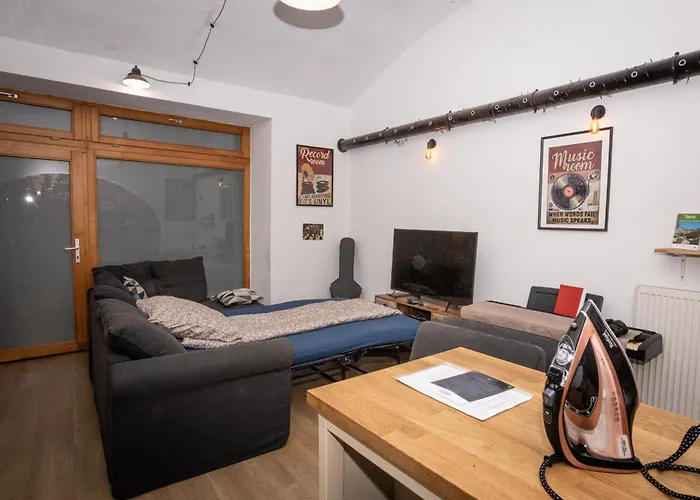 Varady's 1 Bedroom In Historic Center